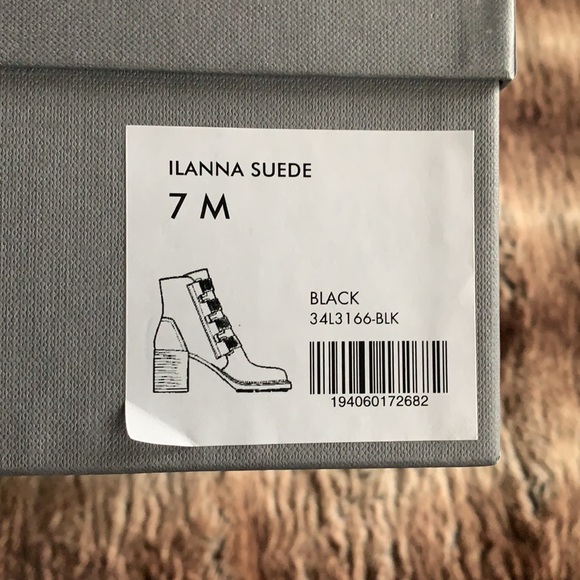 Aquatalia Ilanna Suede Black Bootie - Picture 10 of 10